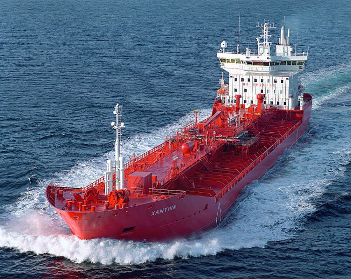 Oil tanker w700
